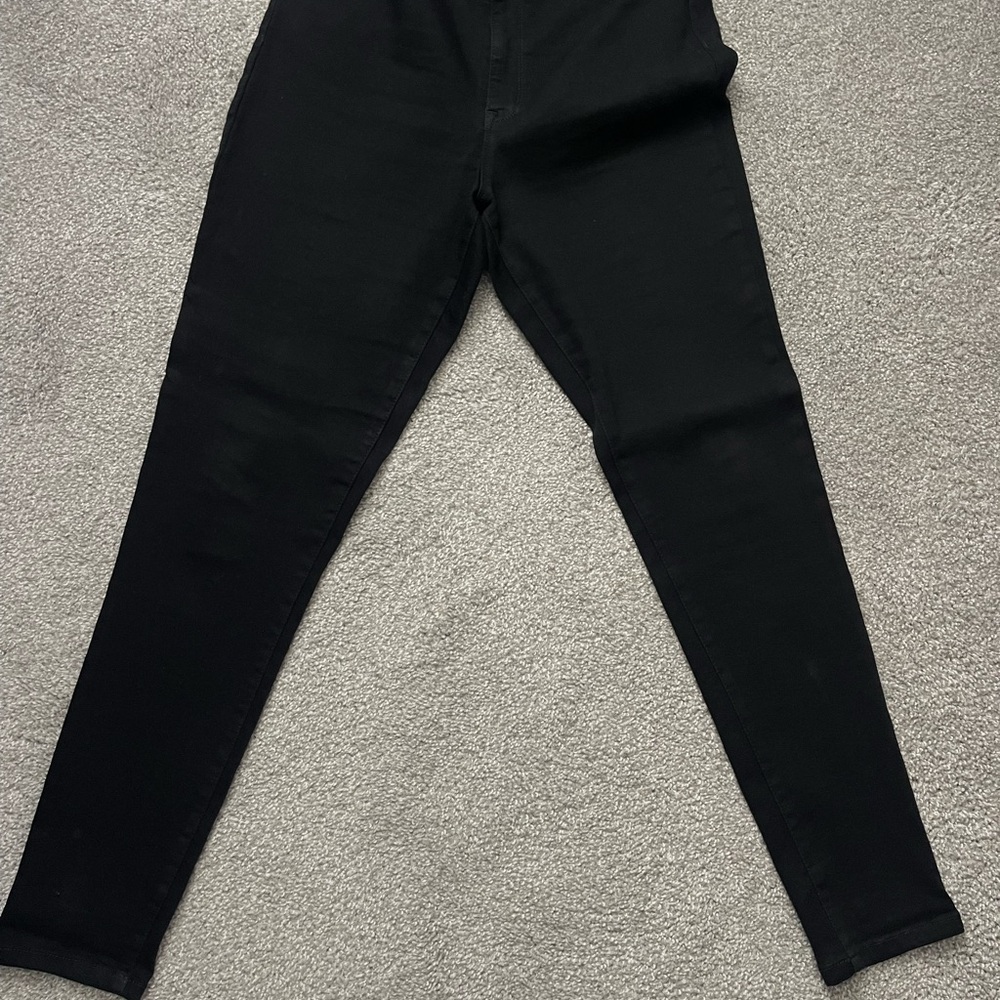 Black Skinny Jeans